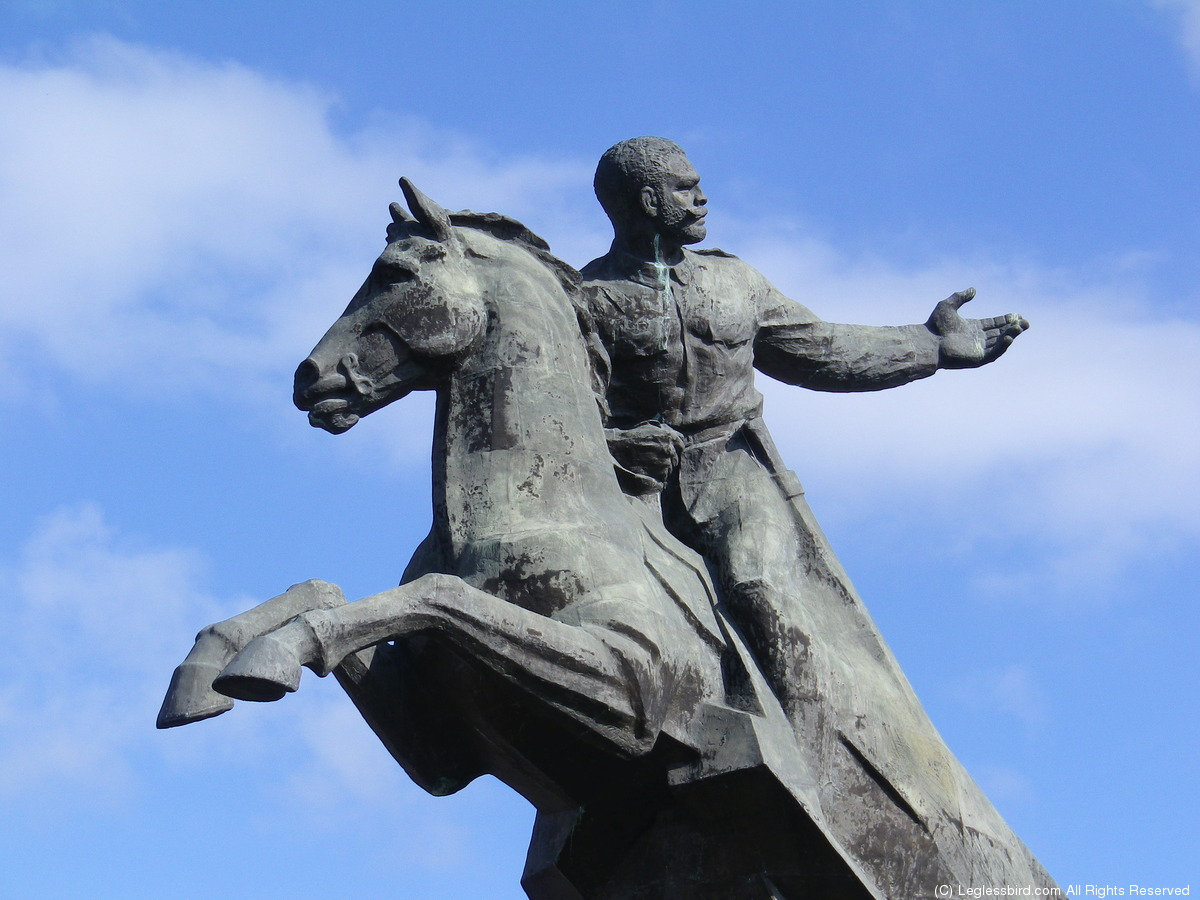 Revolution Square02.jpg